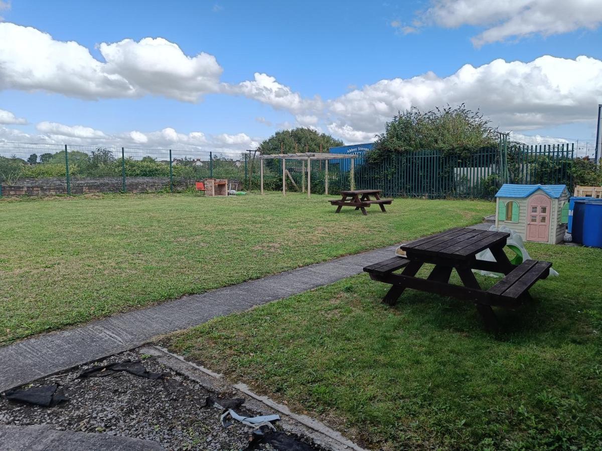 Y Doc At World Horizons Community Hub Hostel Llanelli Luaran gambar